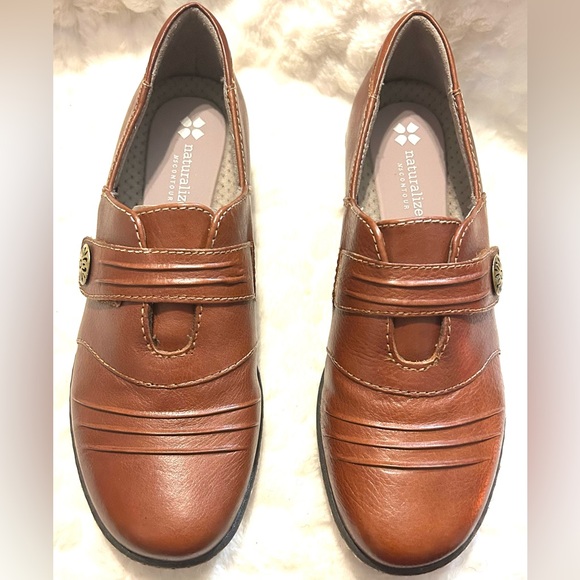 Brand NEW Naturalizer N5 Contour Tan leather slip on Loafers women’s size 9M - Picture 5 of 11